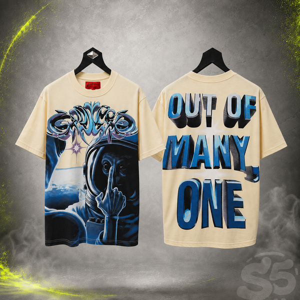 Playera Godspeed Out of Many One
