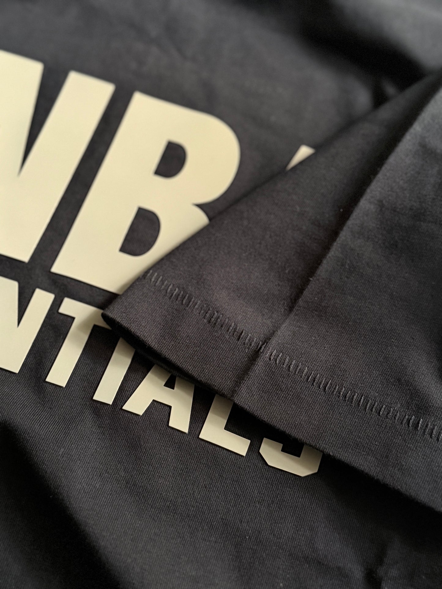 Playera Essentials NBA Negra