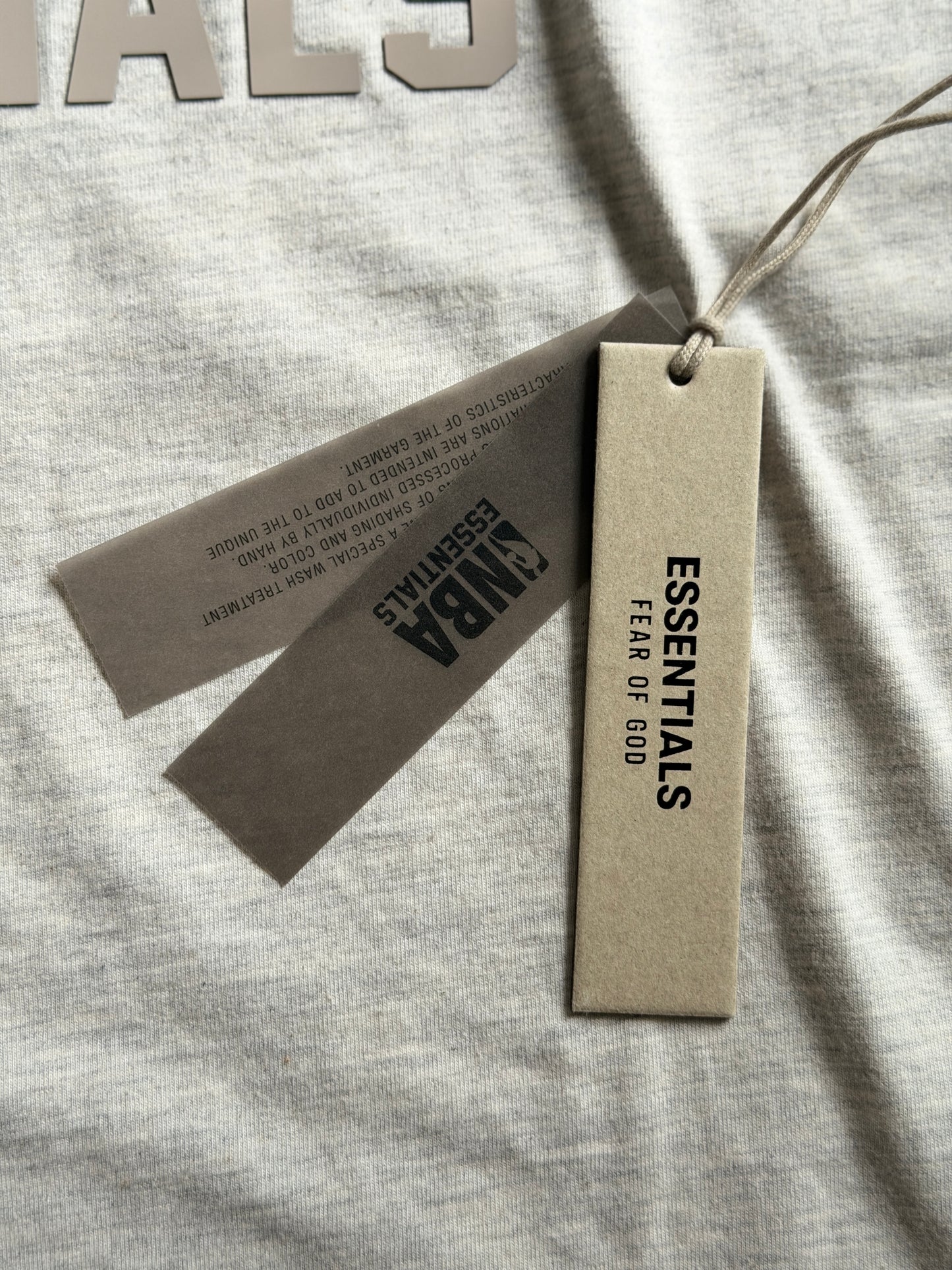 Playera Essentials NBA Gris claro