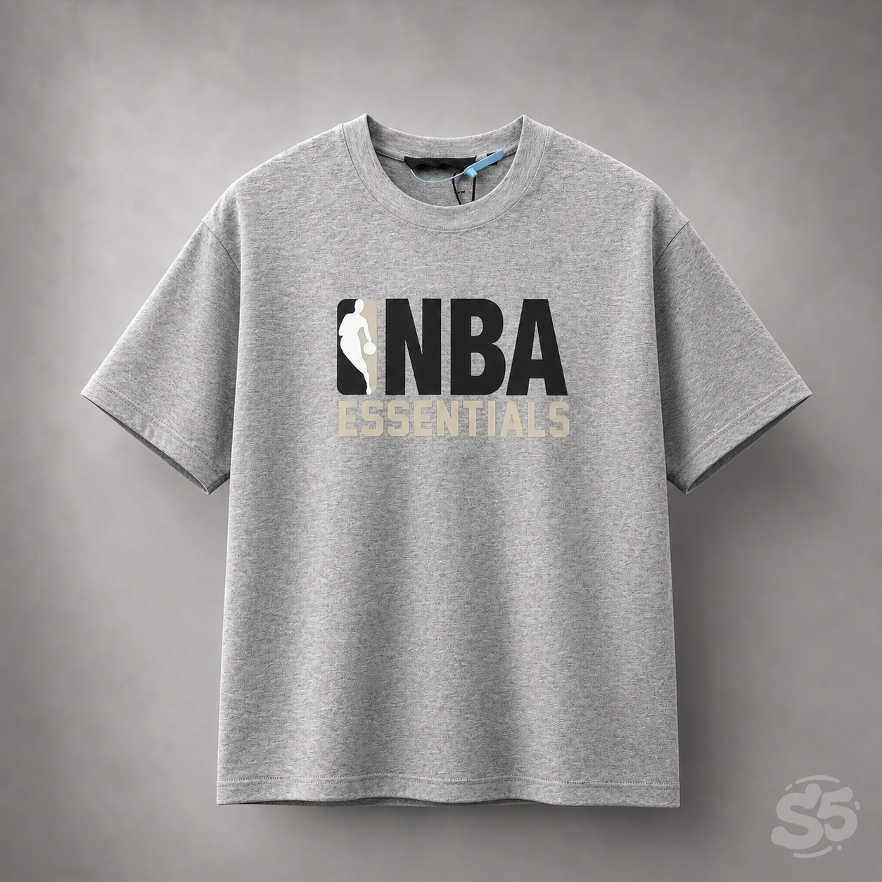 Playera Essentials NBA gris oscuro