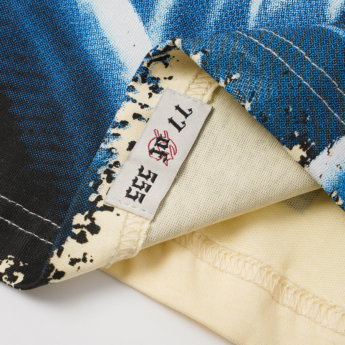 Playera Godspeed Out of Many One